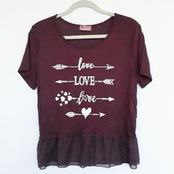 Tops - NWOT! RagDoll Flounce Graphic Ruffled Tee